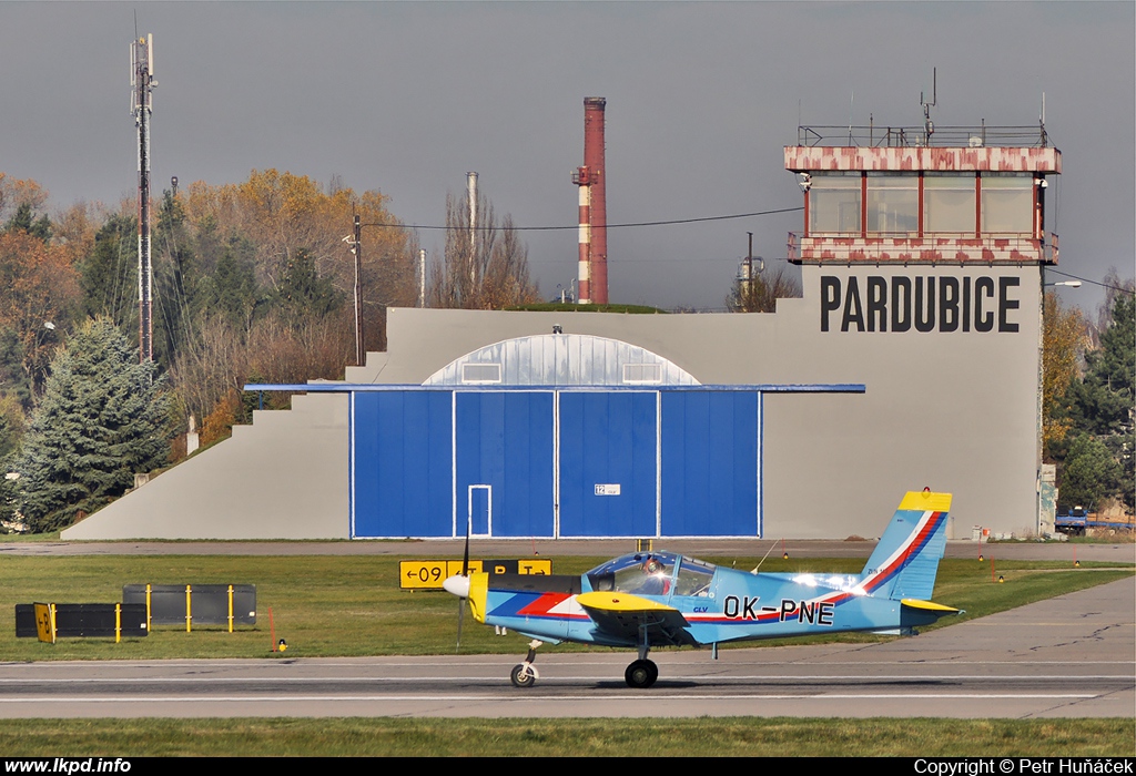 LOM-CLV – Zlin Z-142 OK-PNE