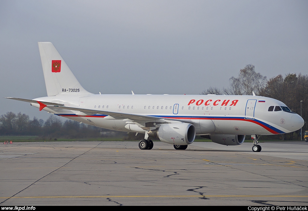 Rossia – Airbus A319-115 (CJ) RA-73025