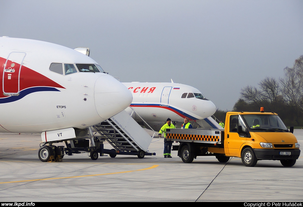 Travel Service – Boeing B737-86N OK-TVT