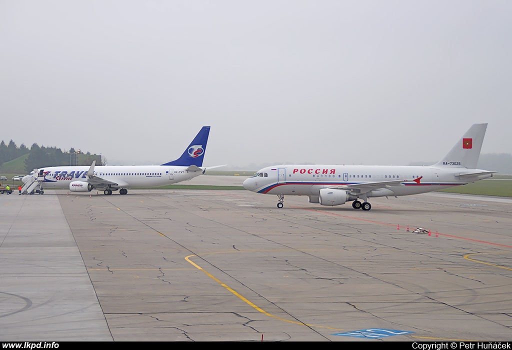 Rossia – Airbus A319-115 (CJ) RA-73025