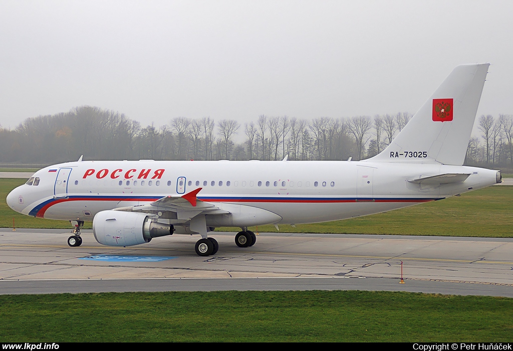 Rossia – Airbus A319-115 (CJ) RA-73025