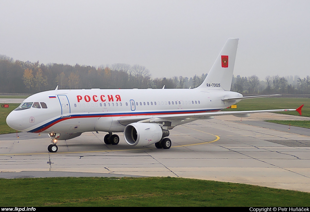 Rossia – Airbus A319-115 (CJ) RA-73025