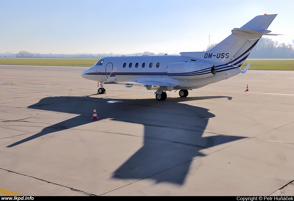 U.S. Steel – Hawker 900XP OM-USS