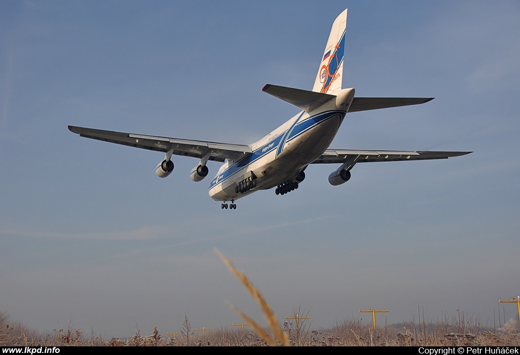 Volga-Dnepr Airlines – Antonov AN-124-100 RA-82074