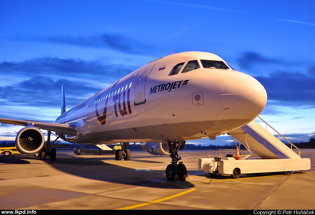 Metrojet – Airbus A321-231 EI-FBF