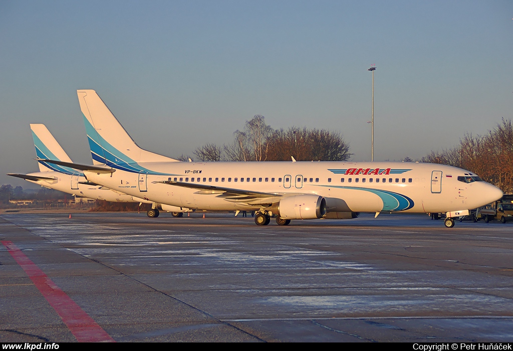 Yamal – Boeing B737-4M0 VP-BKW