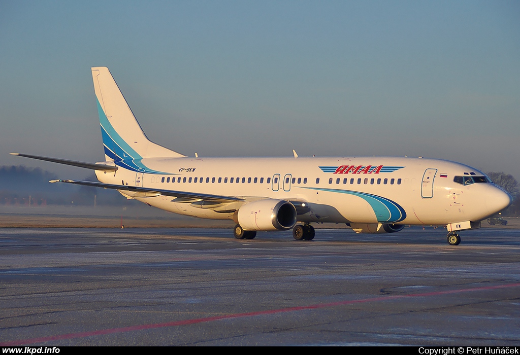 Yamal – Boeing B737-4M0 VP-BKW