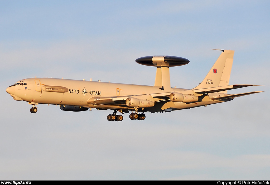 NATO – Boeing E-3A AWACS LX-N90452