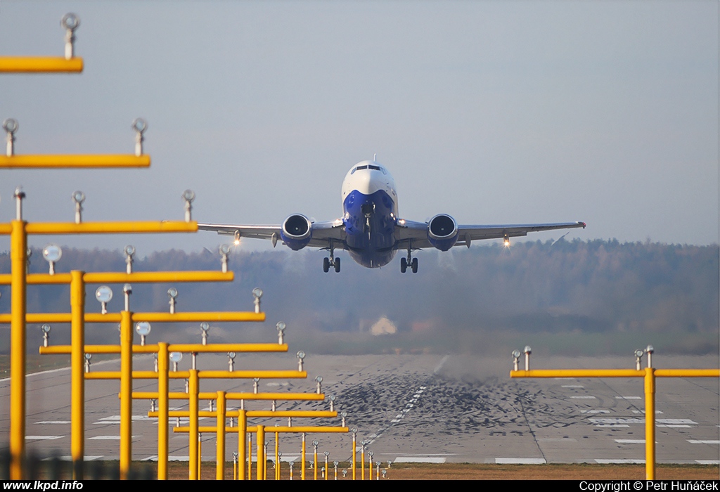 Transaero Airlines – Boeing B737-524 VP-BYP