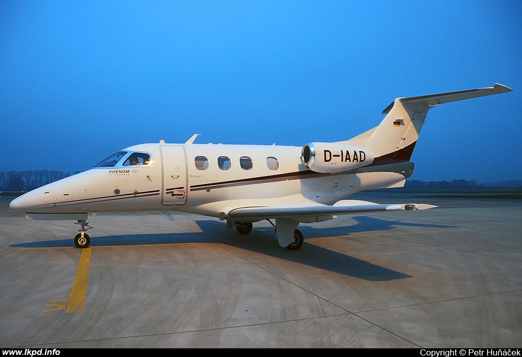 Arcus Air – Embraer EMB-500 Phenom 100 D-IAAD