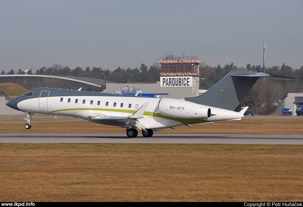 Comlux Aviation – Bombardier BD700-1A11 Global 5000 9H-AFR