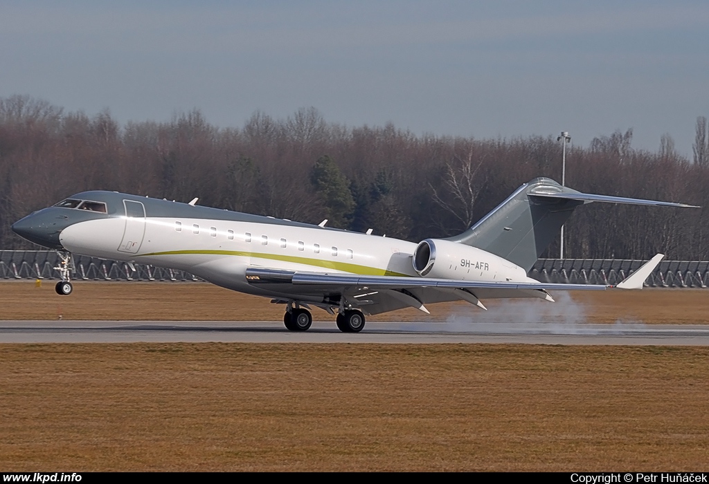 Comlux Aviation – Bombardier BD700-1A11 Global 5000 9H-AFR