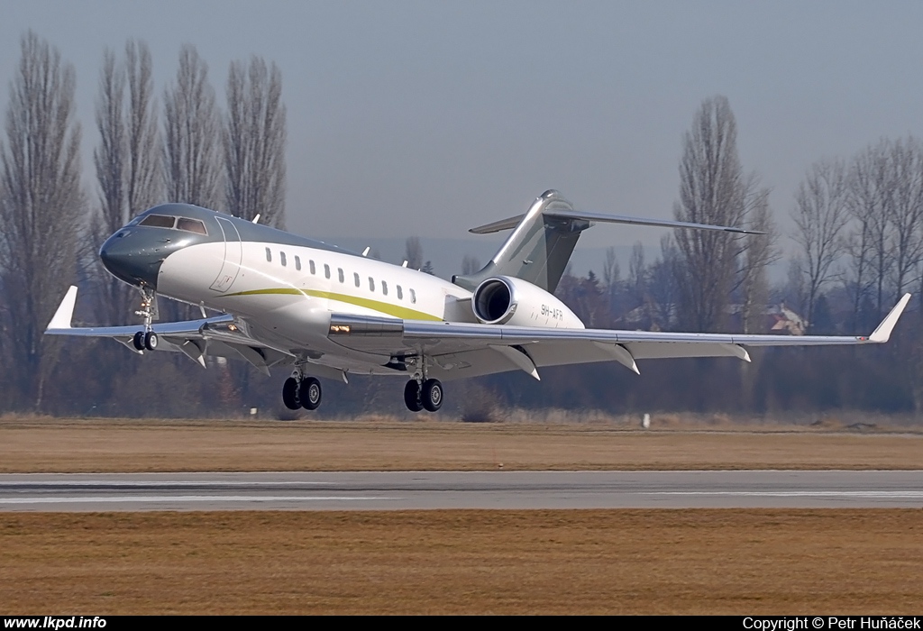 Comlux Aviation – Bombardier BD700-1A11 Global 5000 9H-AFR