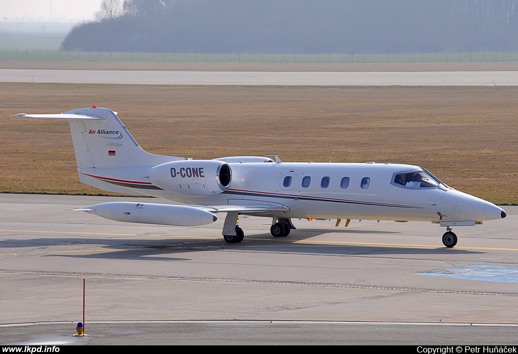 AIR ALLIANCE EXPRESS – Gates Learjet 35A D-CONE