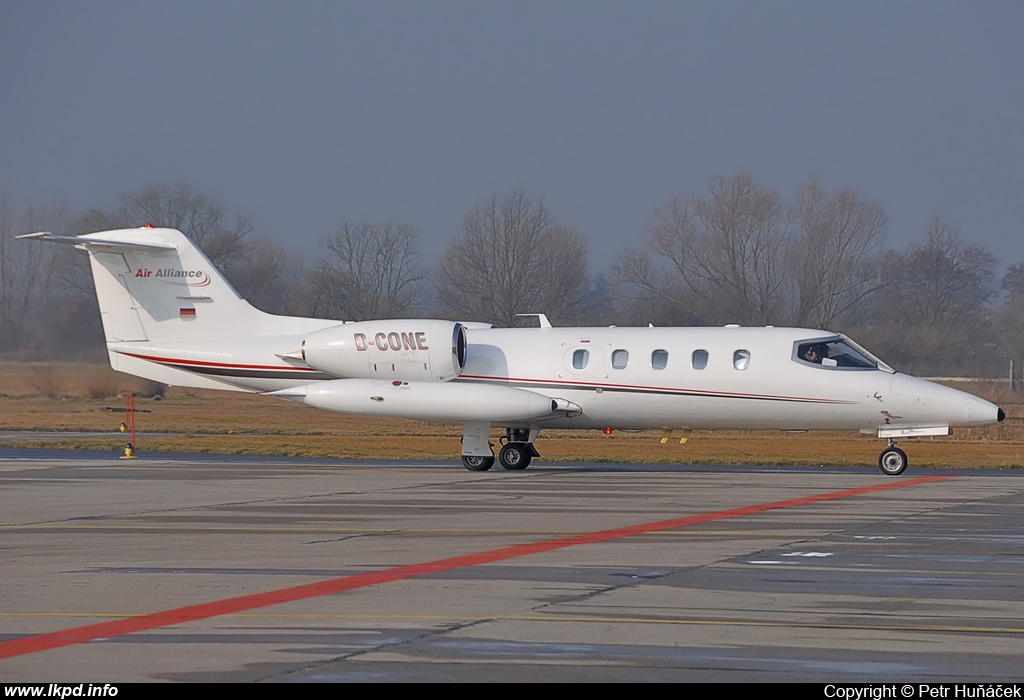 AIR ALLIANCE EXPRESS – Gates Learjet 35A D-CONE