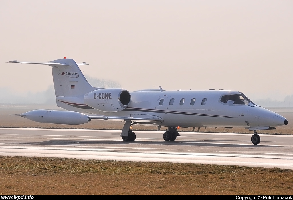 AIR ALLIANCE EXPRESS – Gates Learjet 35A D-CONE