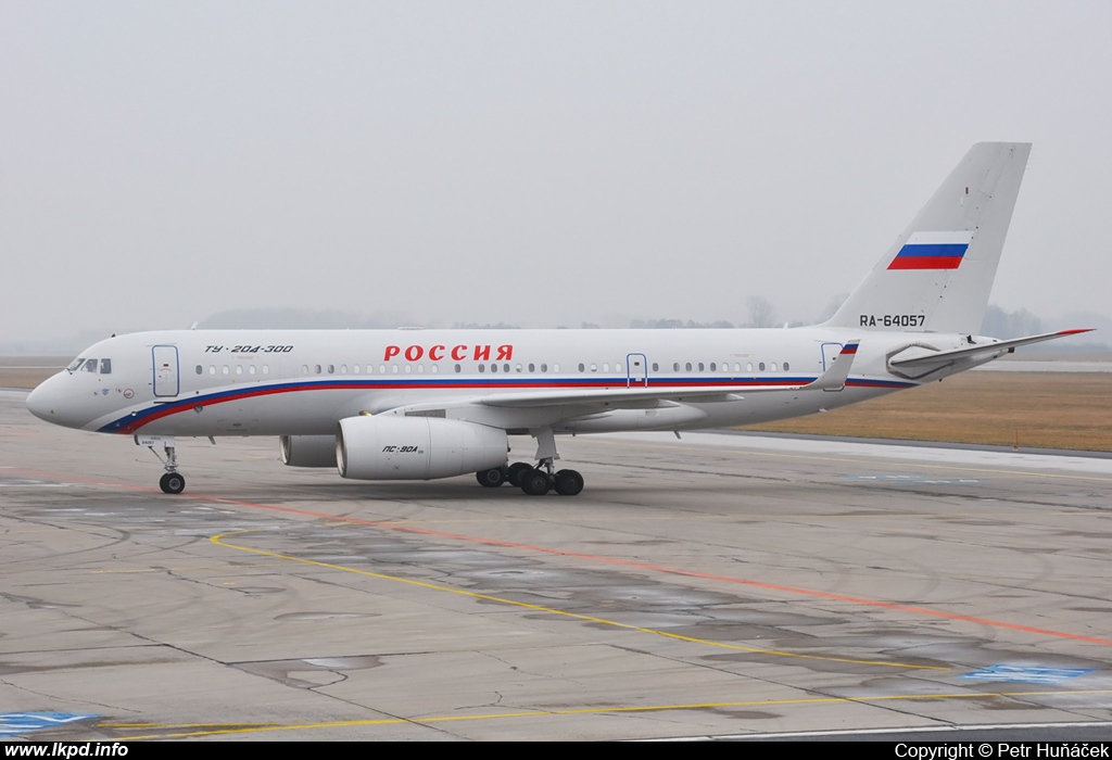 Rossia – Tupolev TU-204-300 RA-64057