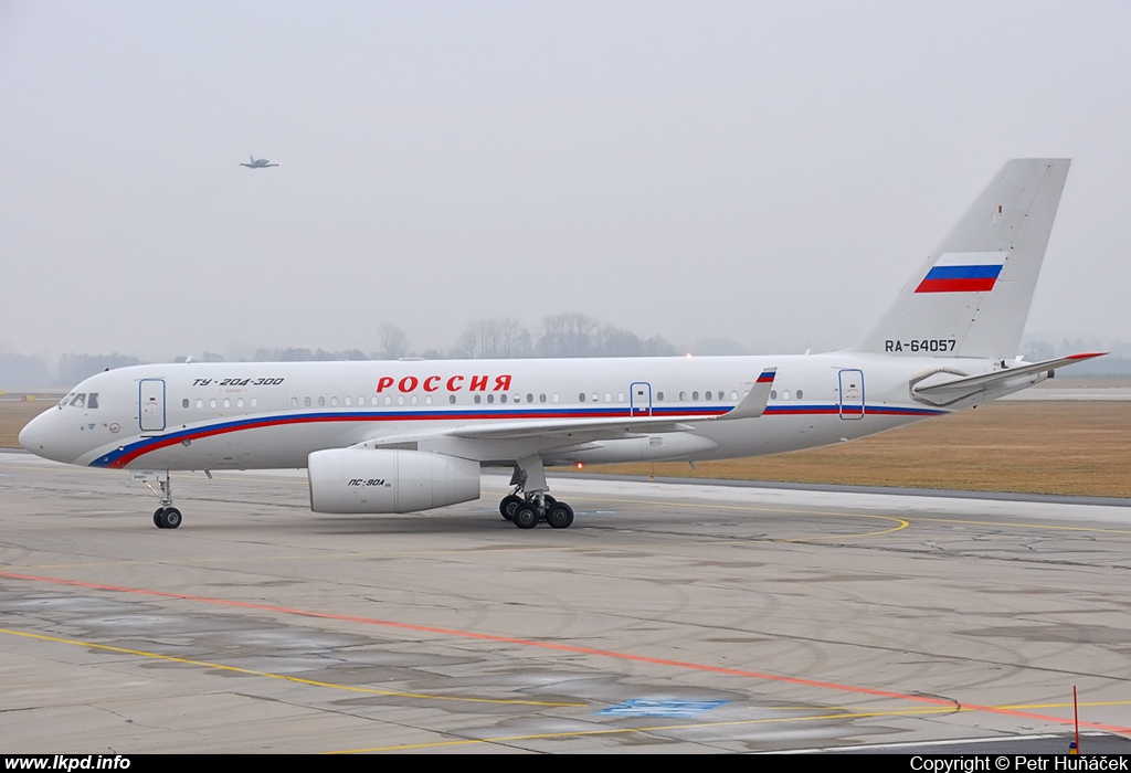 Rossia – Tupolev TU-204-300 RA-64057