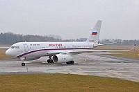 Rossia – Tupolev TU-204-300 RA-64057