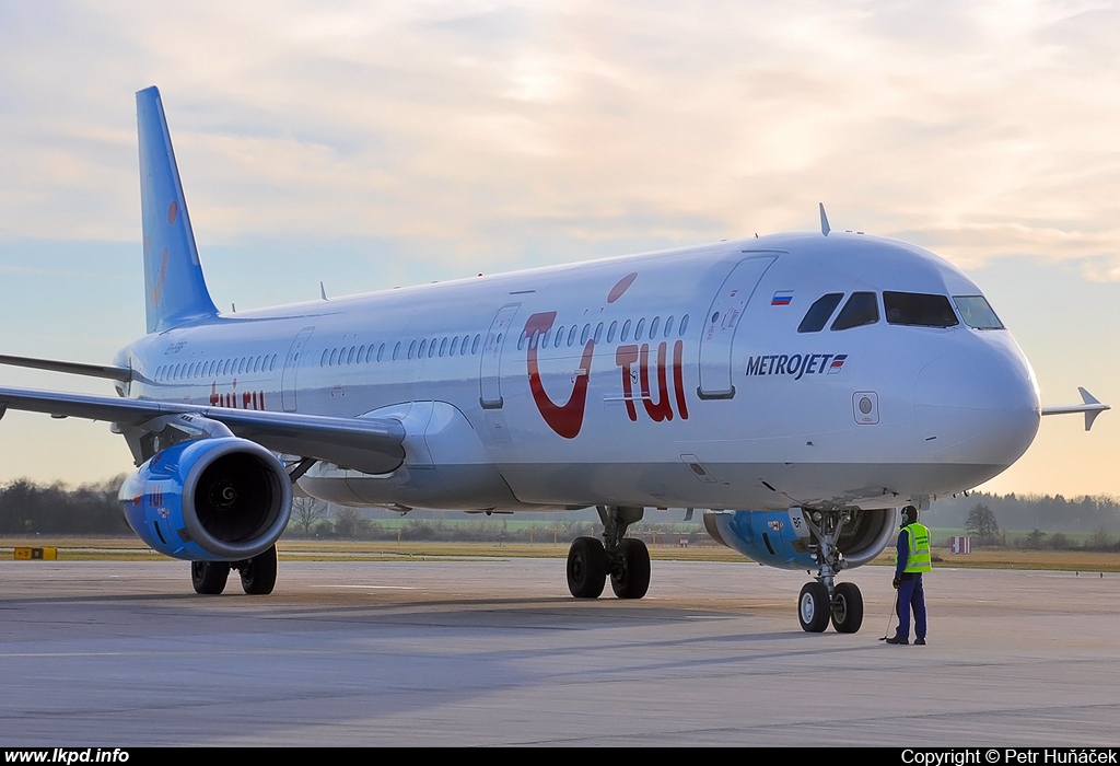 Metrojet – Airbus A321-231 EI-FBF