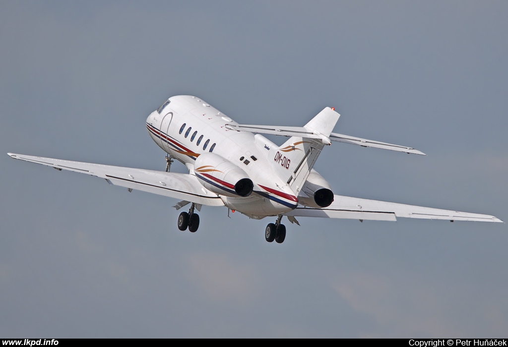 Tatra Jet – Raytheon Hawker 800XP OM-OIG