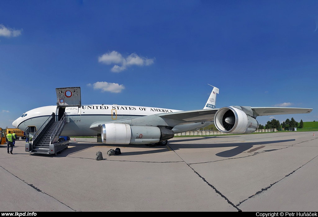 USAF – Boeing OC-135B (B717-158) 61-2672