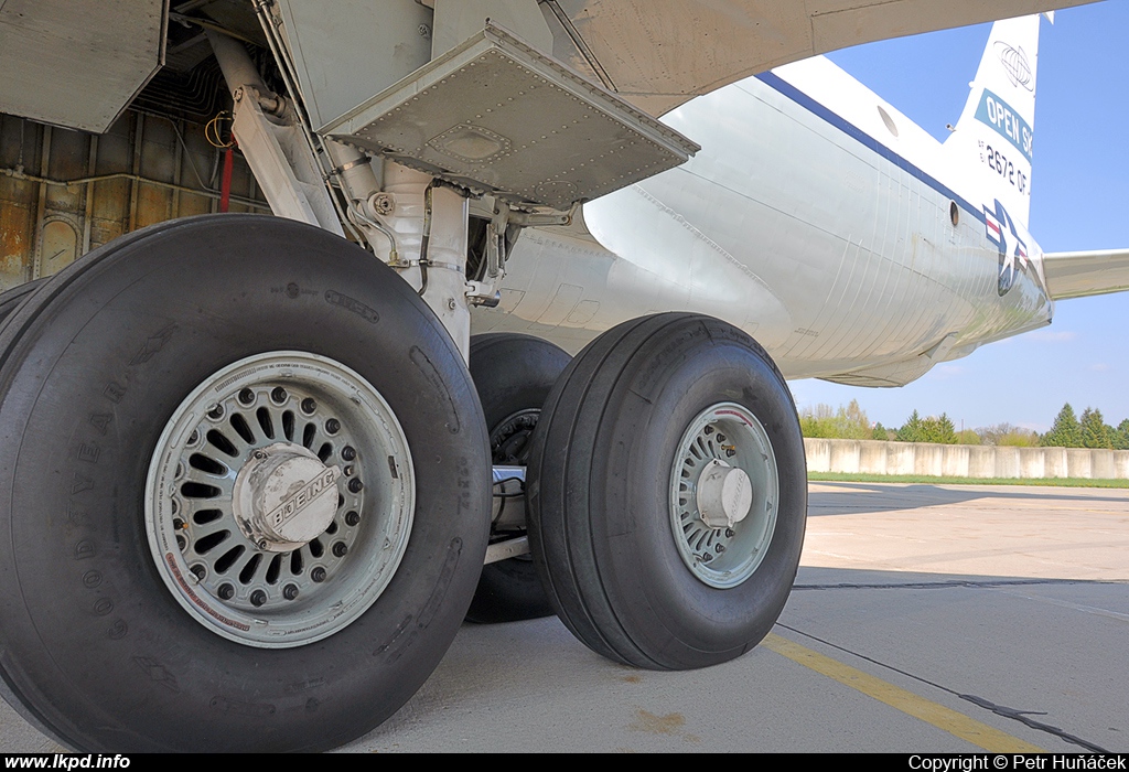 USAF – Boeing OC-135B (B717-158) 61-2672