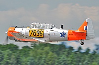 Private/Soukrom – North American AT-6C N696RE