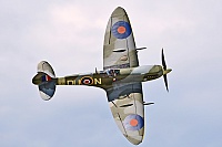 Private/Soukrom – Supermarine 361 Spitfire LF16E G-MXVI