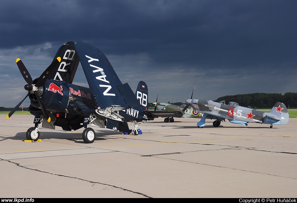 The Flying Bulls – Vought F4U-4 Corsair OE-EAS