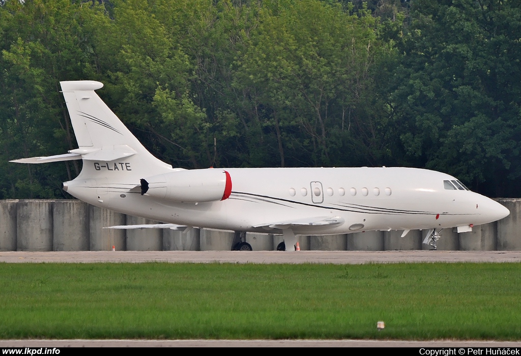 Hangar 8 – Dassault Aviation Falcon 2000EX G-LATE