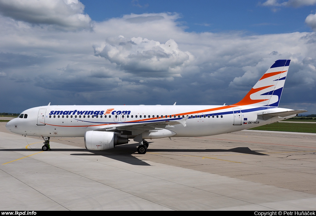 Smart Wings – Airbus A320-214 OK-HCB