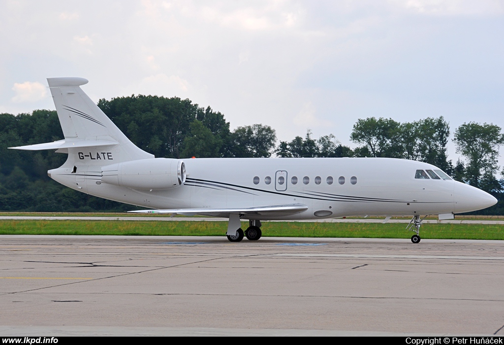 Hangar 8 – Dassault Aviation Falcon 2000EX G-LATE