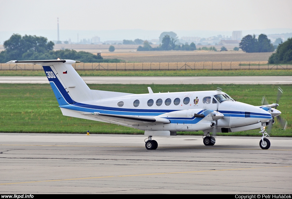 Private/Soukrom – Beech Super King Air 300LW OK-GTJ