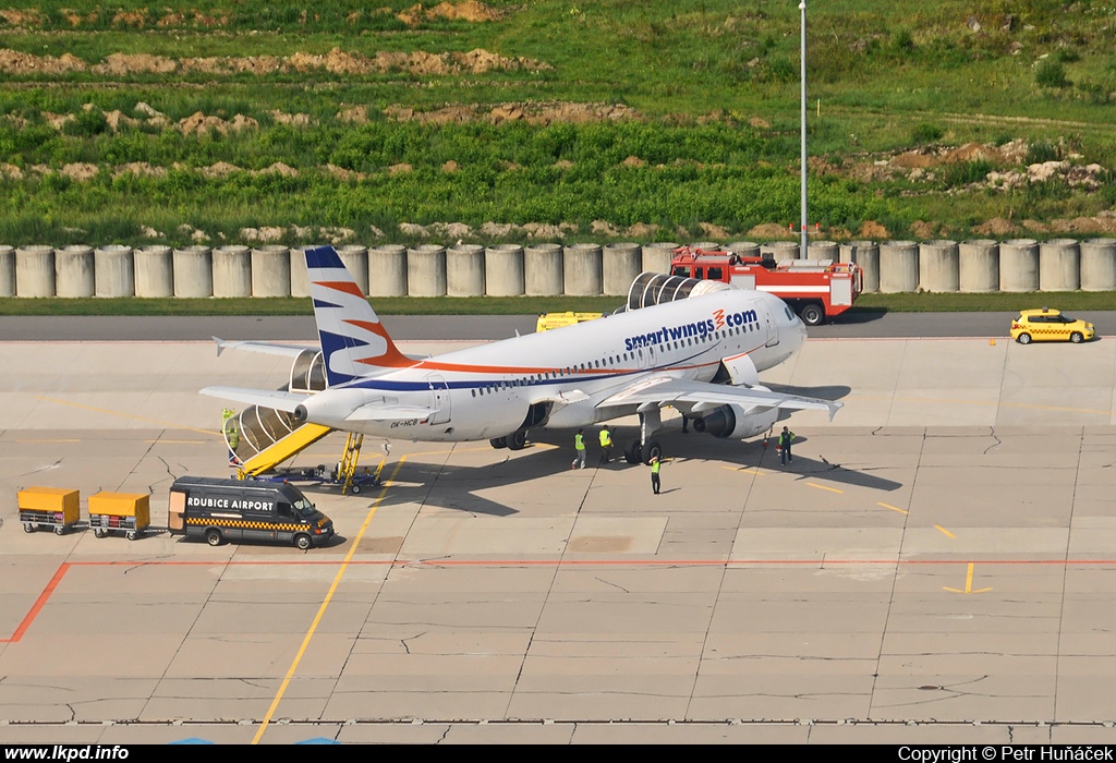 Smart Wings – Airbus A320-214 OK-HCB