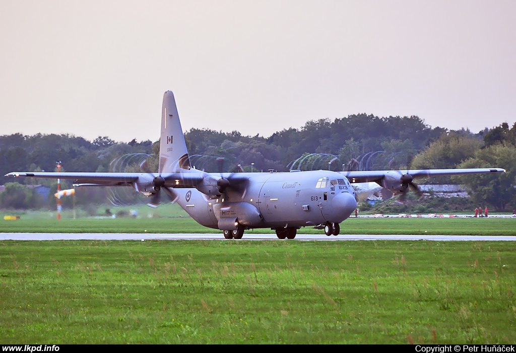 Canada Air Force – Lockheed C-130J-30 Hercules 130613