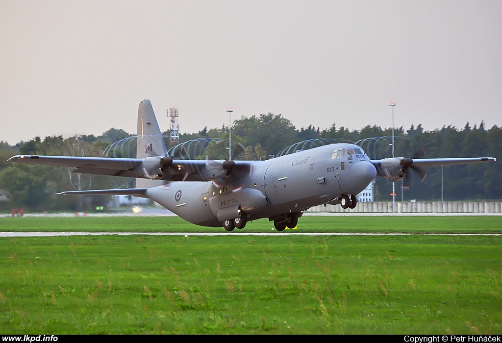 Canada Air Force – Lockheed C-130J-30 Hercules 130613