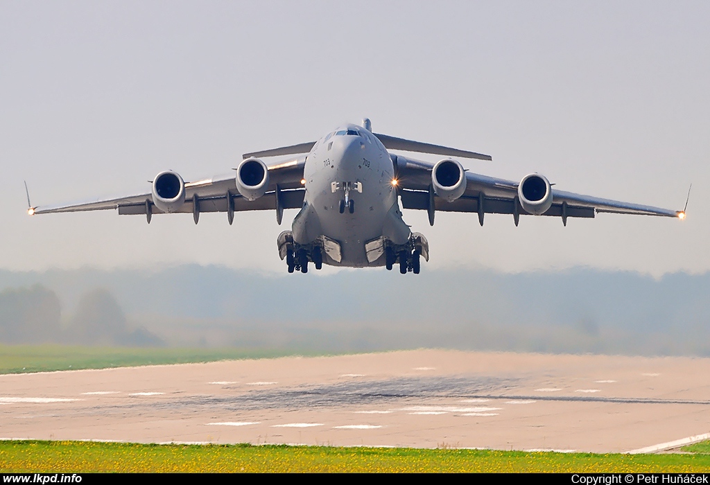 Canada Air Force – McDonnell Douglas C-17A Globemaster 177703