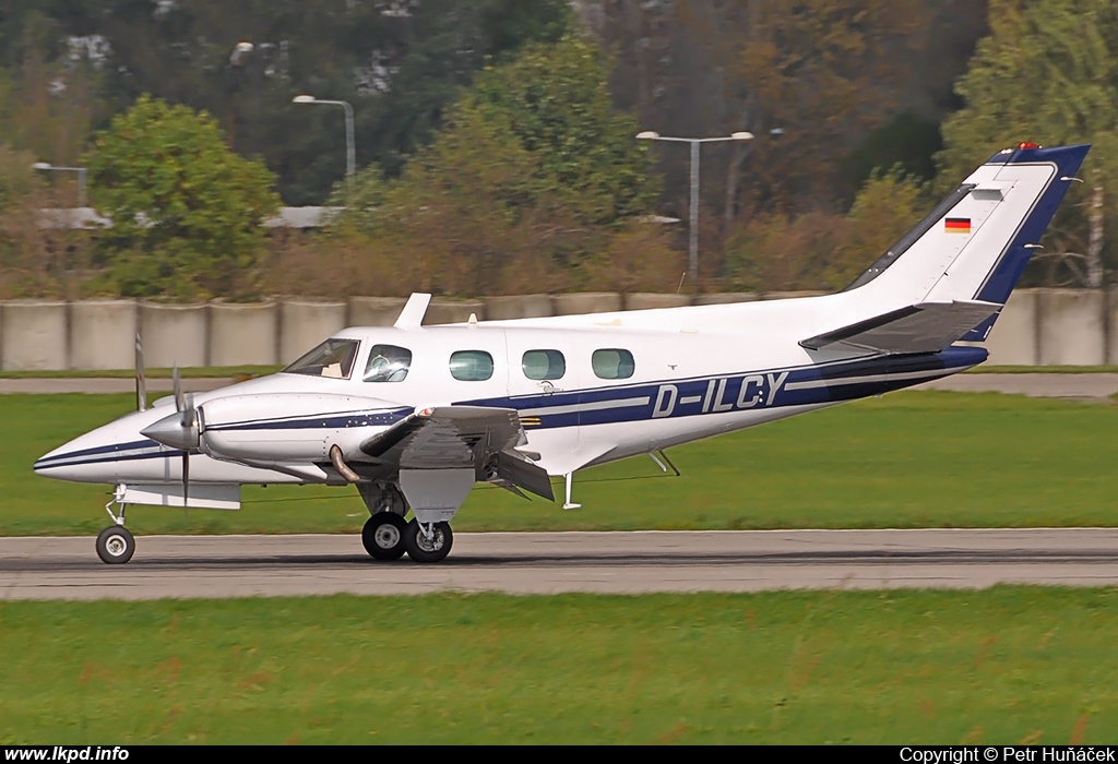 Private/Soukrom – Beech A60 Duke D-ILCY