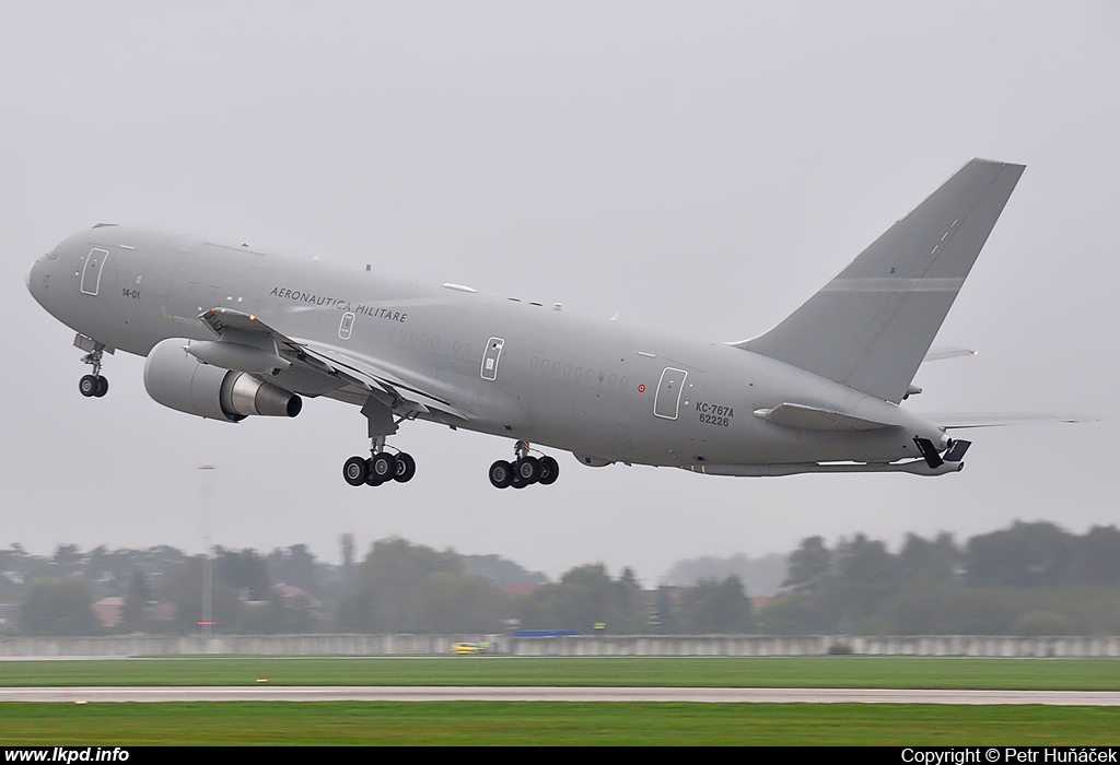 Italy Air Force – Boeing KC-767A (767-2EY/ER) MM62226