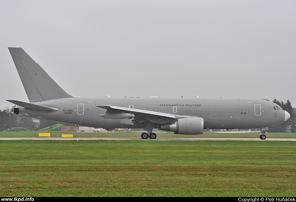 Italy Air Force – Boeing KC-767A (767-2EY/ER) MM62226