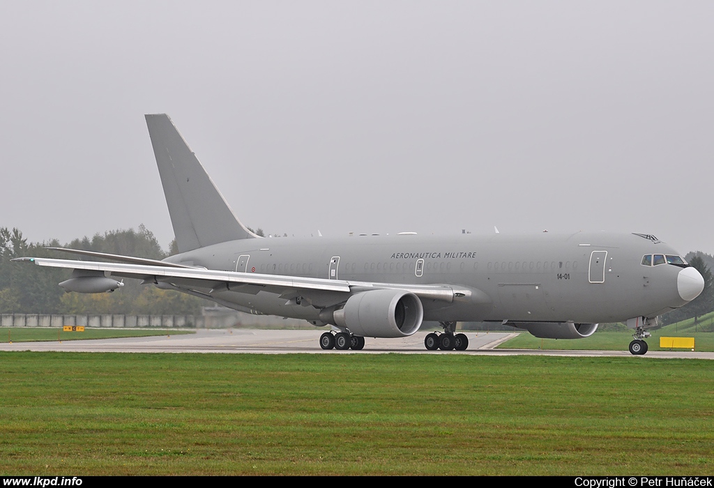 Italy Air Force – Boeing KC-767A (767-2EY/ER) MM62226