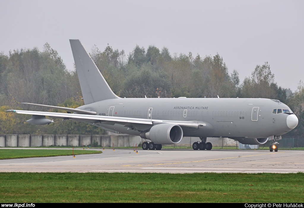 Italy Air Force – Boeing KC-767A (767-2EY/ER) MM62226