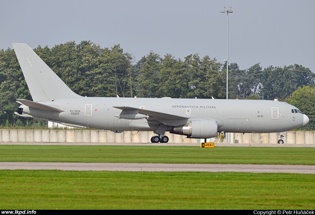 Italy Air Force – Boeing KC-767A (767-2EY/ER) MM62226