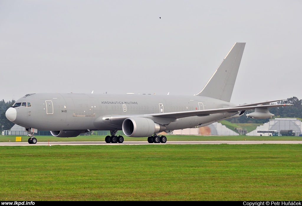 Italy Air Force – Boeing KC-767A (767-2EY/ER) MM62226