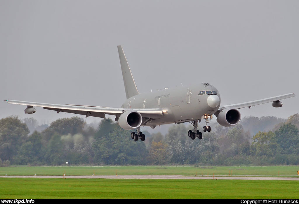 Italy Air Force – Boeing KC-767A (767-2EY/ER) MM62226