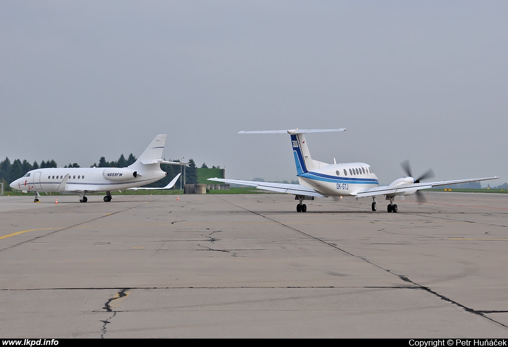 Junker – Beech Super King Air 300LW OK-GTJ