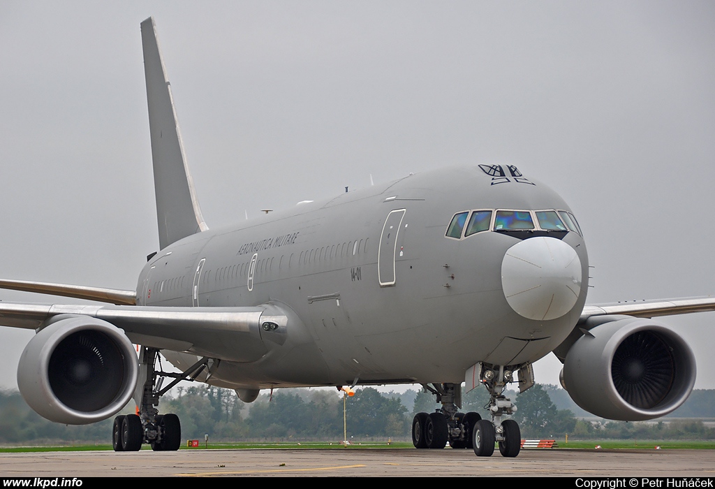 Italy Air Force – Boeing KC-767A (767-2EY/ER) MM62226