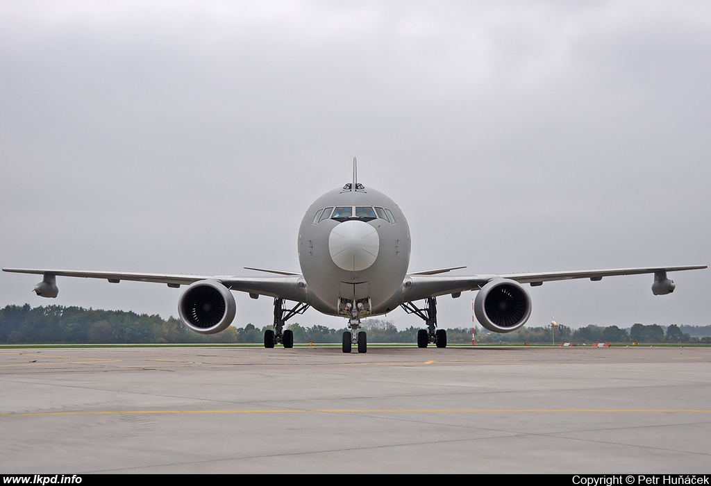 Italy Air Force – Boeing KC-767A (767-2EY/ER) MM62226