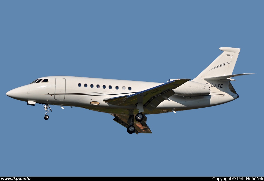 Hangar 8 – Dassault Aviation Falcon 2000EX G-LATE